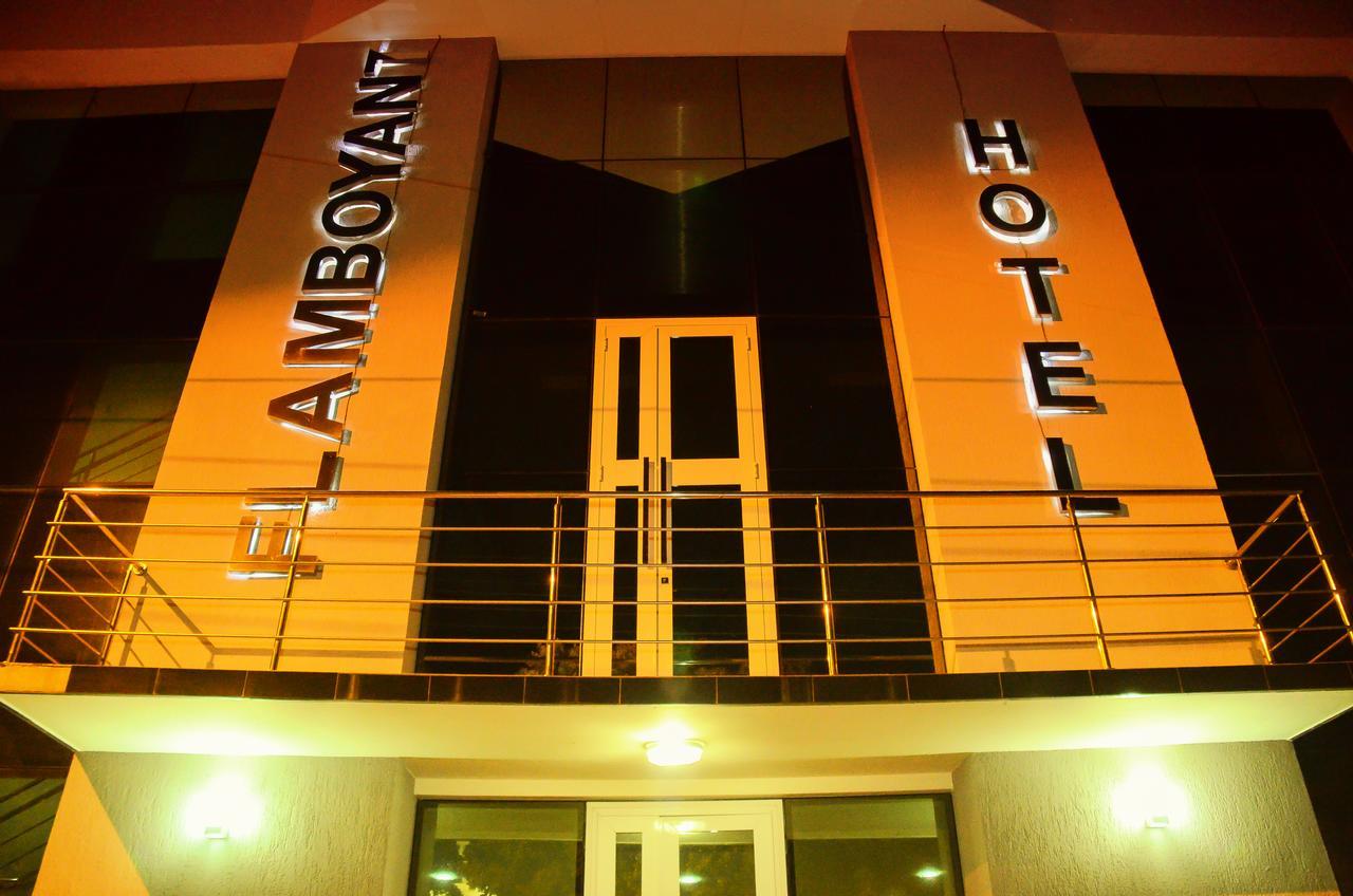 Hotel Flamboyant Catalao Exterior photo